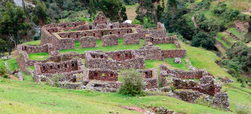paucarcancha Inca trail 
